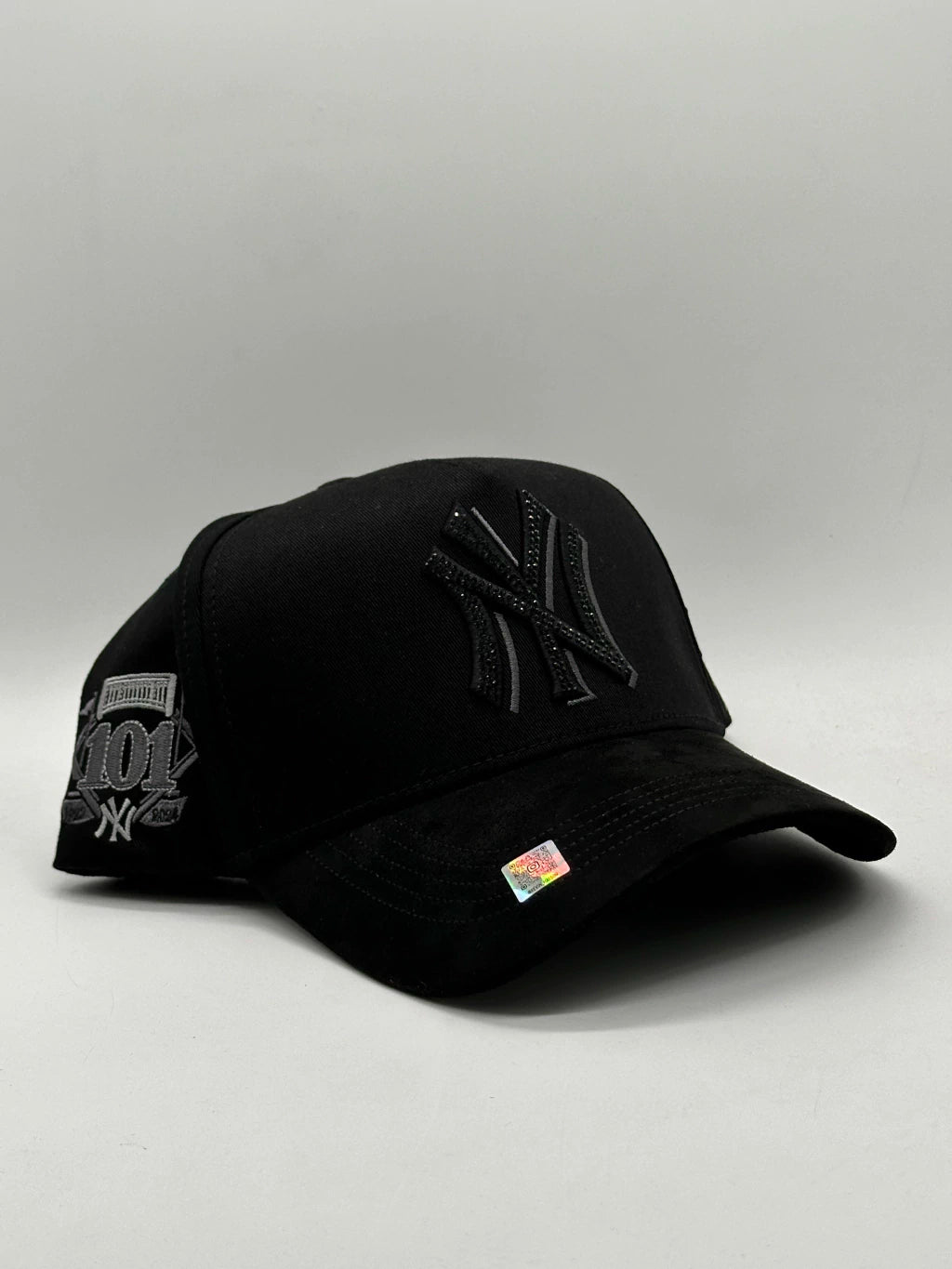 BIG BOSS // NY CRYSTAL BLACK KEVIN HATS